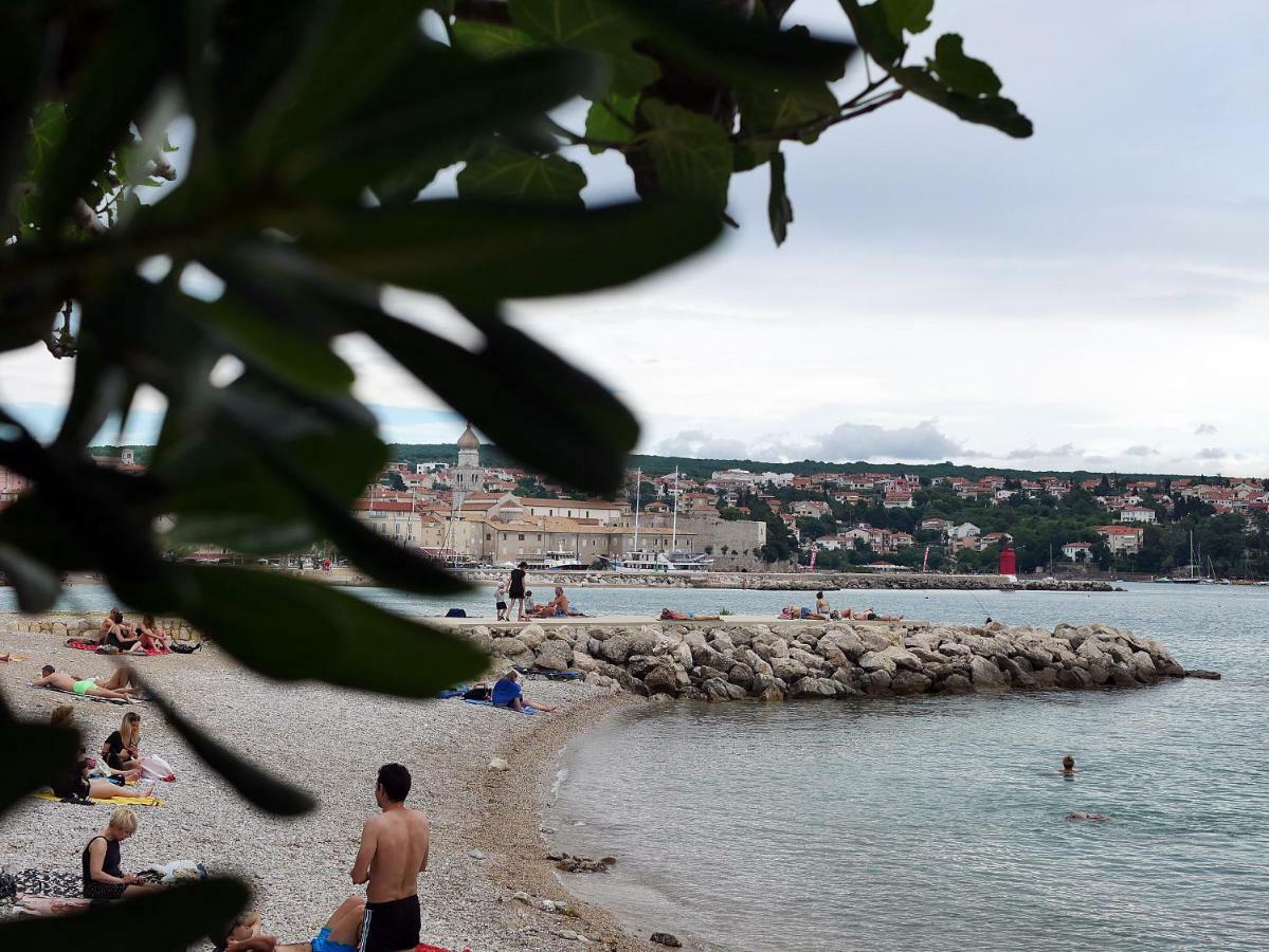 Apartment Gaga And Nia Krk Town Εξωτερικό φωτογραφία