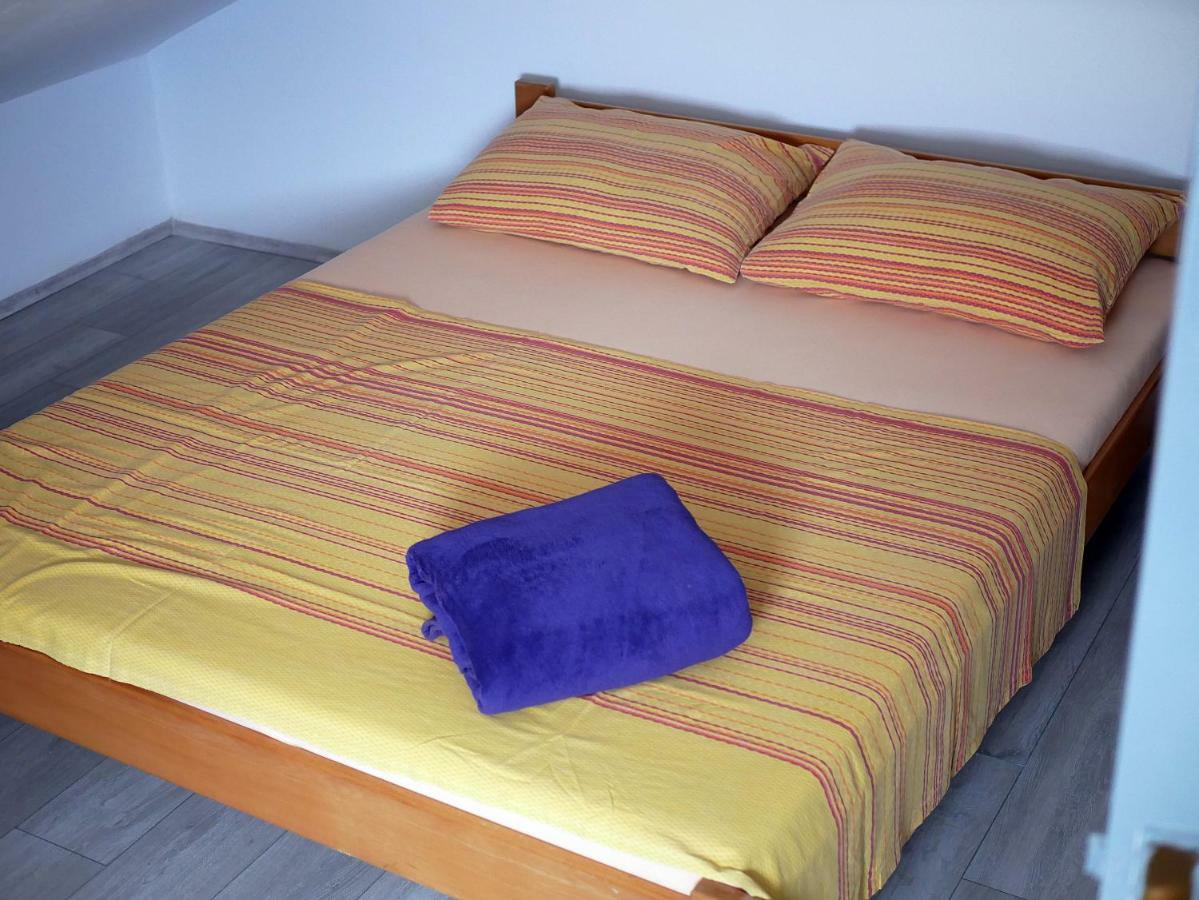Apartment Gaga And Nia Krk Town Εξωτερικό φωτογραφία